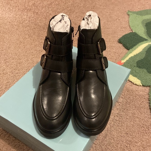 Seychelles Doing It Right Black Leather Bootie NEW IN BOX Size 8 OBO - Picture 4 of 11
